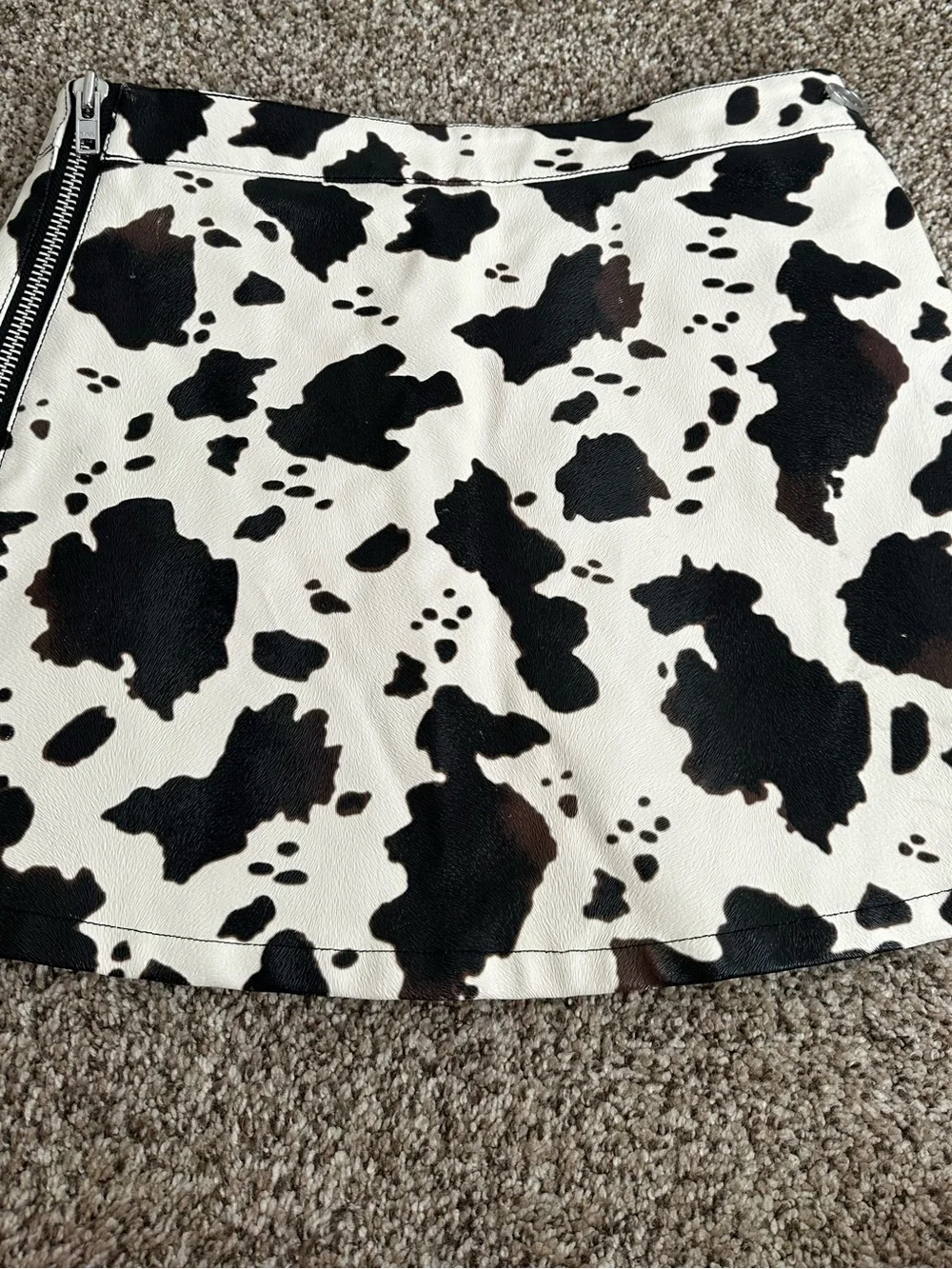 ASOS Resume Cow Print Mini Skirt - Picture 2 of 8
